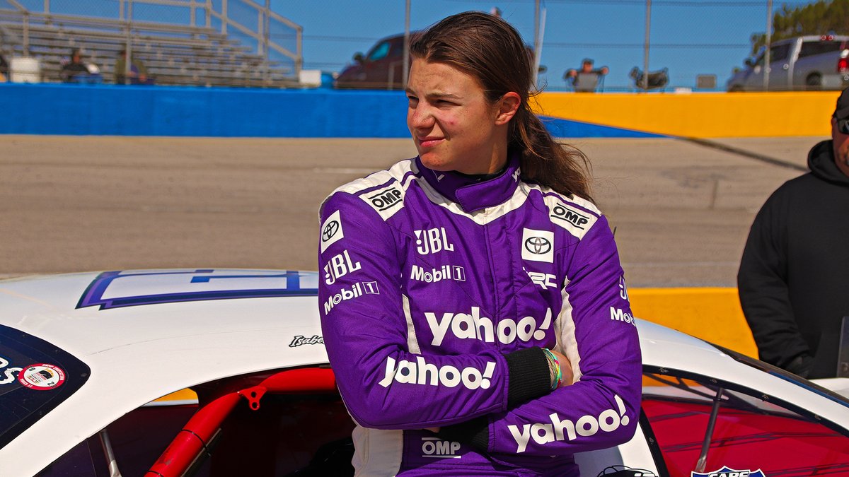 RACE22.com tweet media