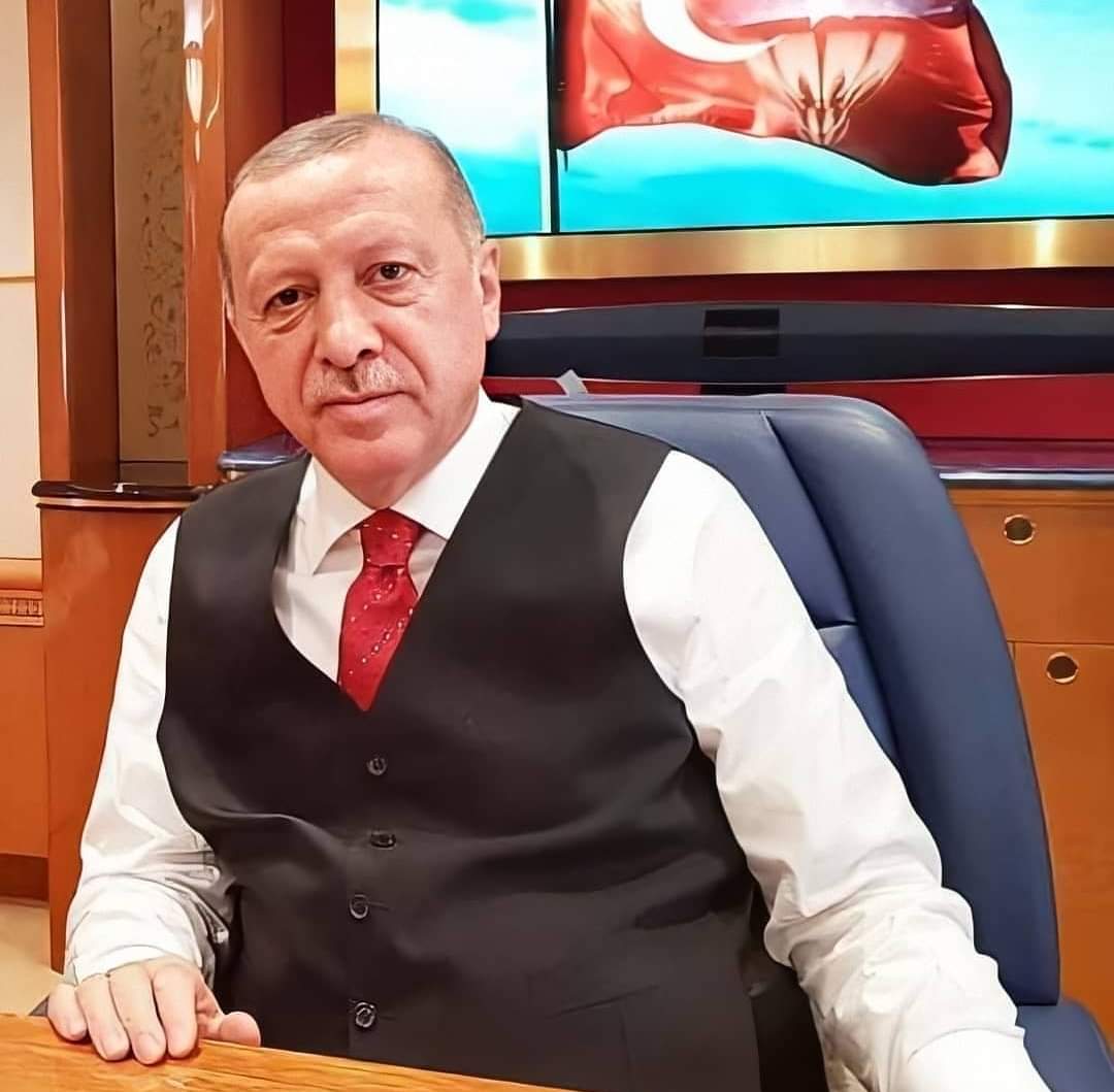 Hasankececi27's tweet photo. Geri sayım başladı Durmak yok Yola devam #TürkiyeYüzyılı başlıyor
#14mayıstatabikierdoğan #AKPyeOyCok
#cumhurittifakı #HemenŞimdi #Gaziantep #AkParti #devam_ulan_devam https://t.co/Qko04RtrYG