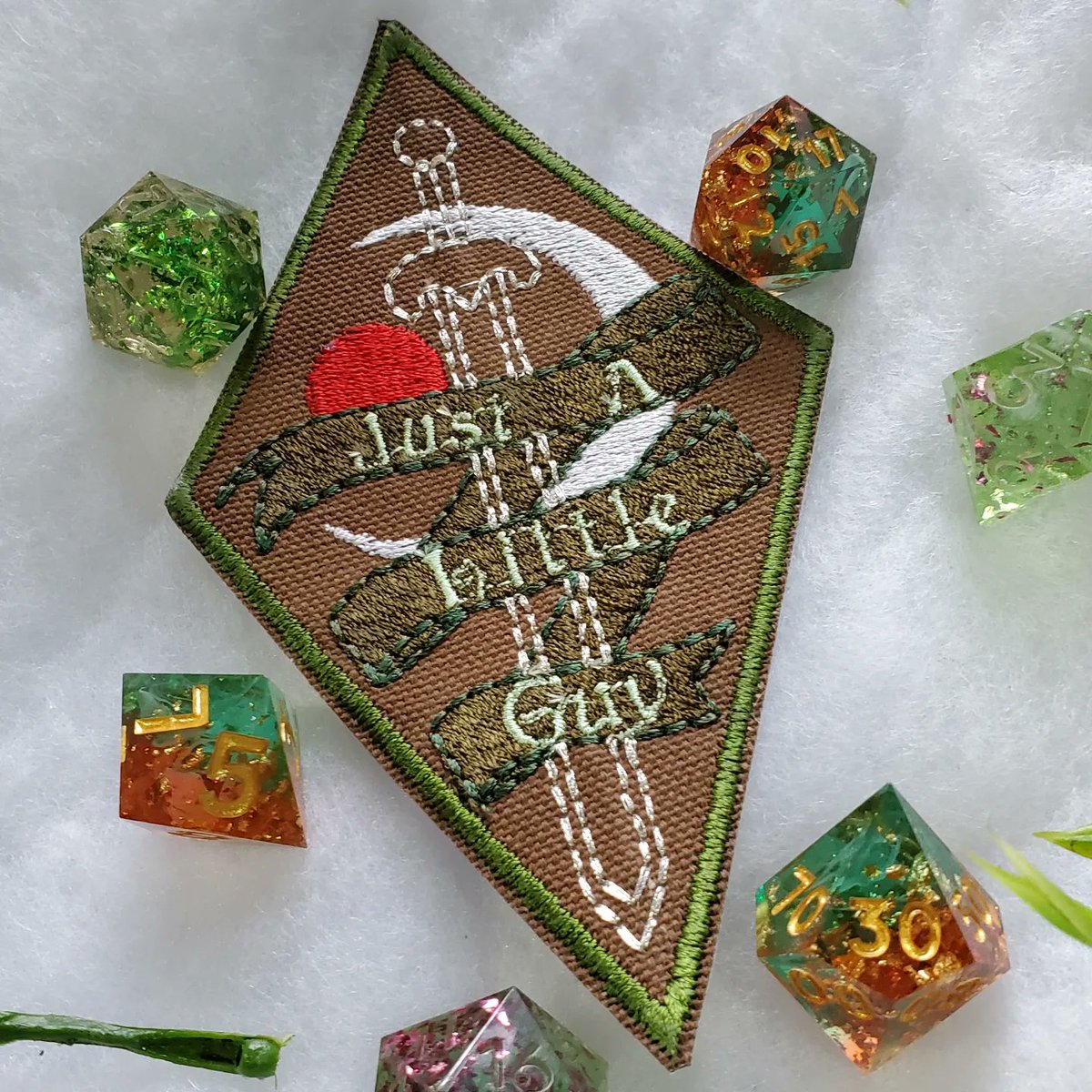 ChaoticpeaceCos's tweet photo. New patch to kickstart my attempts of using social media to promote my shop!

This took a bit to get right but Just a Little Guy seemed perfect! 

Inspired by #criticalrole #CriticalRoleCampaign3 's #orym #orymoftheairashari #BellsHells https://t.co/7O2ltnLgY3