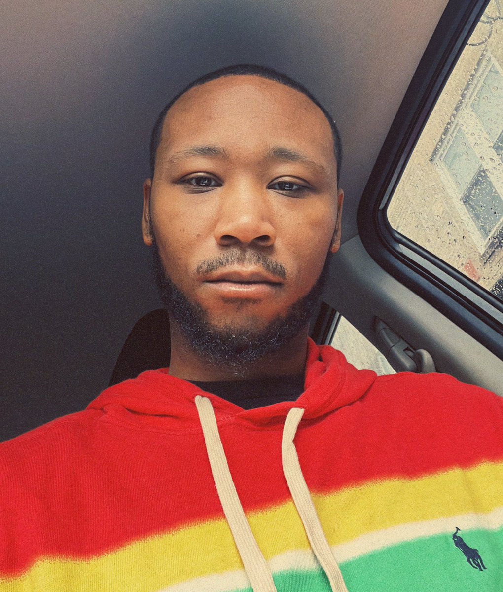 AliTheD0n_'s tweet image. I never post myself! #4pack ✨