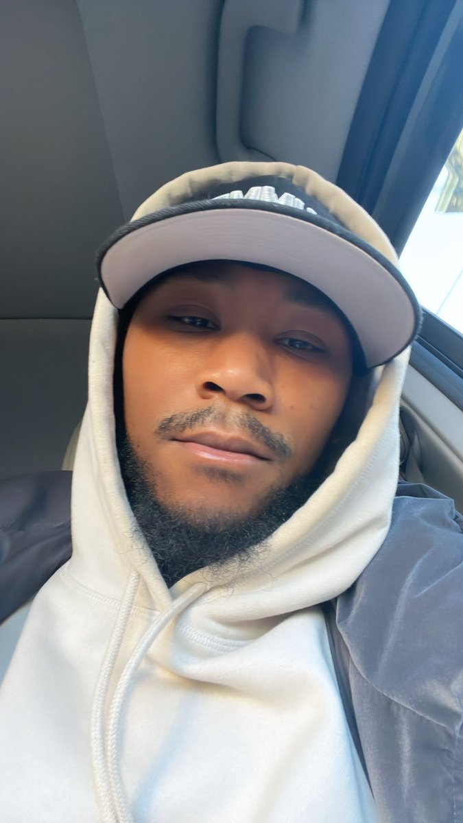 AliTheD0n_'s tweet image. I never post myself! #4pack ✨