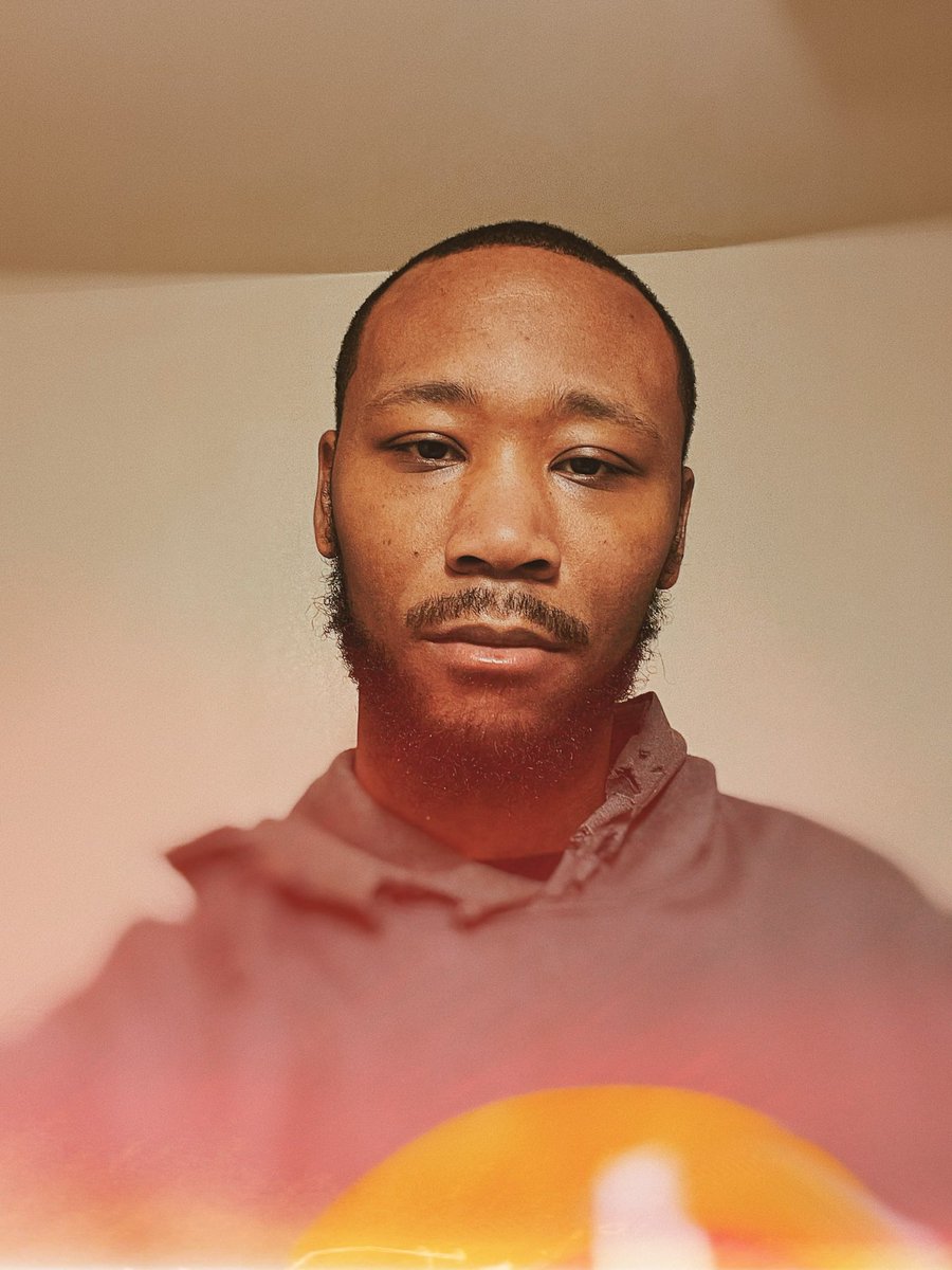 AliTheD0n_'s tweet image. I never post myself! #4pack ✨