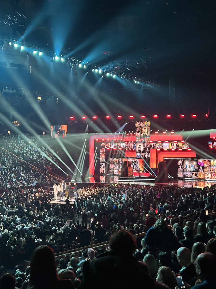 A huge congratulations is in order to <a href="/Nickelback/">Nickelback</a> for being inducted into the Canadian Music Hall of Fame! #JUNOS #JunoAwards