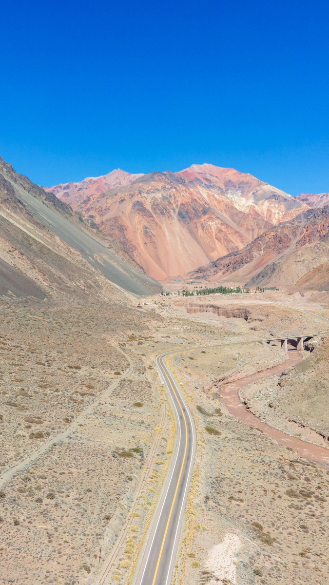gui10road's tweet photo. RN 7 de Uspallata a Chile, top 5 rutas del país. Imposible dejar de mirar la cordillera https://t.co/qdMeNtBPpr