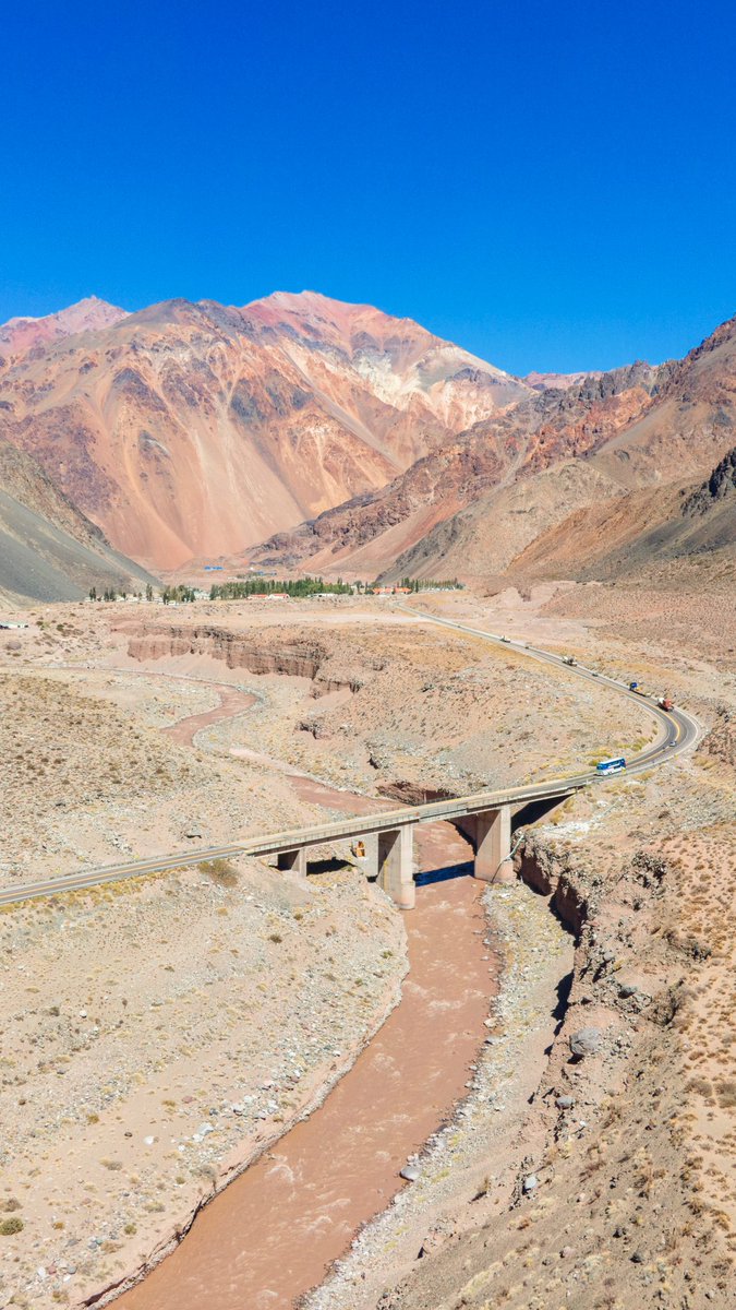 gui10road's tweet photo. RN 7 de Uspallata a Chile, top 5 rutas del país. Imposible dejar de mirar la cordillera https://t.co/qdMeNtBPpr