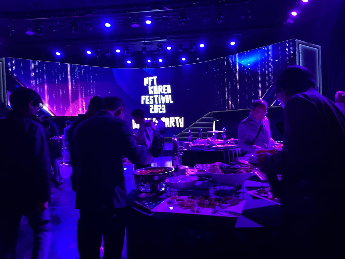 marimosphere✨Artist✨Curator✨NOX✨SUPERCHIEF✨NEKO✨VJ tweet media