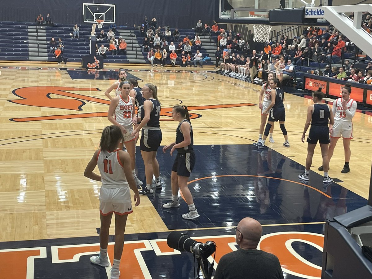 secorsig's tweet image. Hope freshmen @kendallsietsema was a part of a MIAA regular season and tournament title. 

She was 9th on the team in minutes played, 10th in points, while shooting 40% from the floor and 74% at the line #MakeShots30