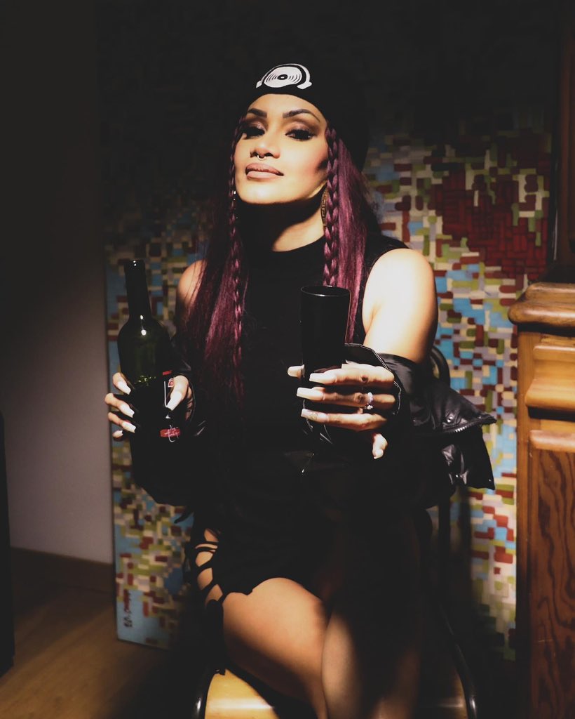 DJLALAofficial's tweet photo. Gennevilliers🇫🇷 like fine wine🍷
📷: @lexiouwescudi 

#gennevilliers #france #djlala #recordwaves #recordxwaves #likefinewine #tourdj #tourlife #letamanoirgennevilliers #letamanoir https://t.co/Jd4vOY21r7