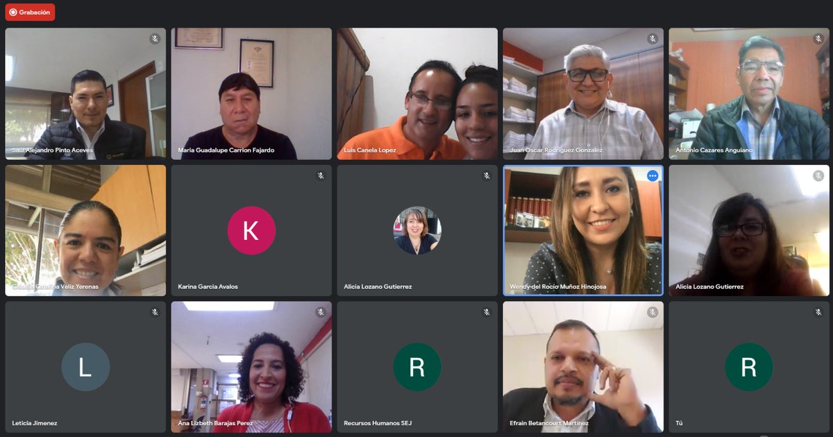 wenmunoz's tweet photo. ¡Felicidades a nuestros nuevos Directores, Supervisores y Jefes de sector! 
Agradecidos y honrados de poder acompañarles en este importante momento, les deseamos mucho éxito en su próxima encomienda. https://t.co/WvWCjqGY04