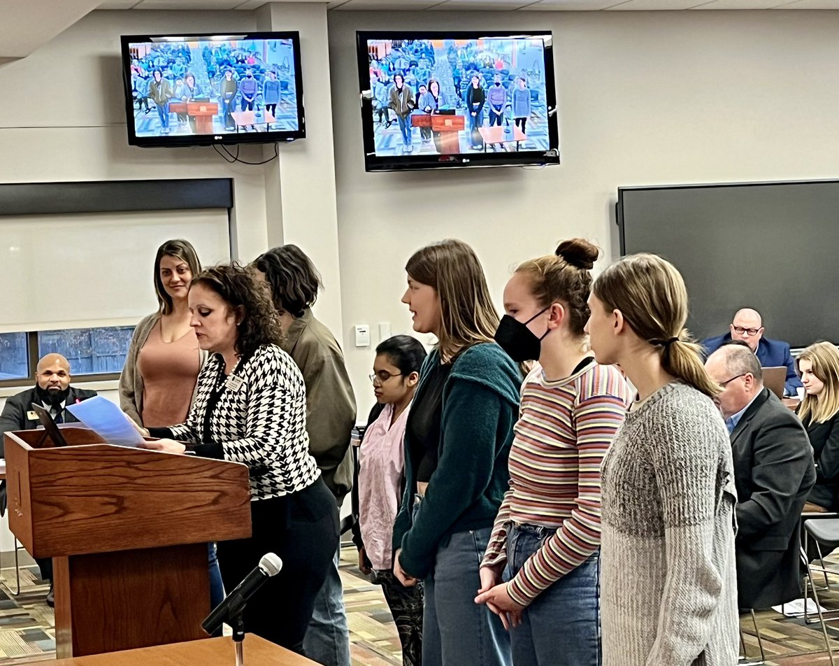 mbaumstark's tweet photo. The #CPSBest Board of Education is underway. Started by recognizing scholars and staff. Missouri’s nominee for National History Day Teacher of the Year Beth Winton; Hickman High School Ethics Bowl State Champions; &amp; Outstanding Employees from Locust, Blue Ridge and Smithton👏👏 https://t.co/Qwp65dU585