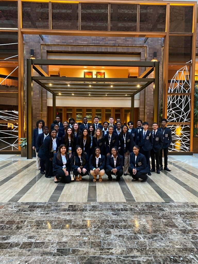 DvilleCTE's tweet photo. #DvilleCTExcellence
33 #DvilleCTE students advanced to state conference with DECA and attended the state conference at the Dallas Hilton Anatole to learn and compete!
🐾 Join us in celebrating their hard work!🐾
#DvilleCTE #NationalHopeful #DvilleAllIn #PantherProud https://t.co/AcF3X2SMvK