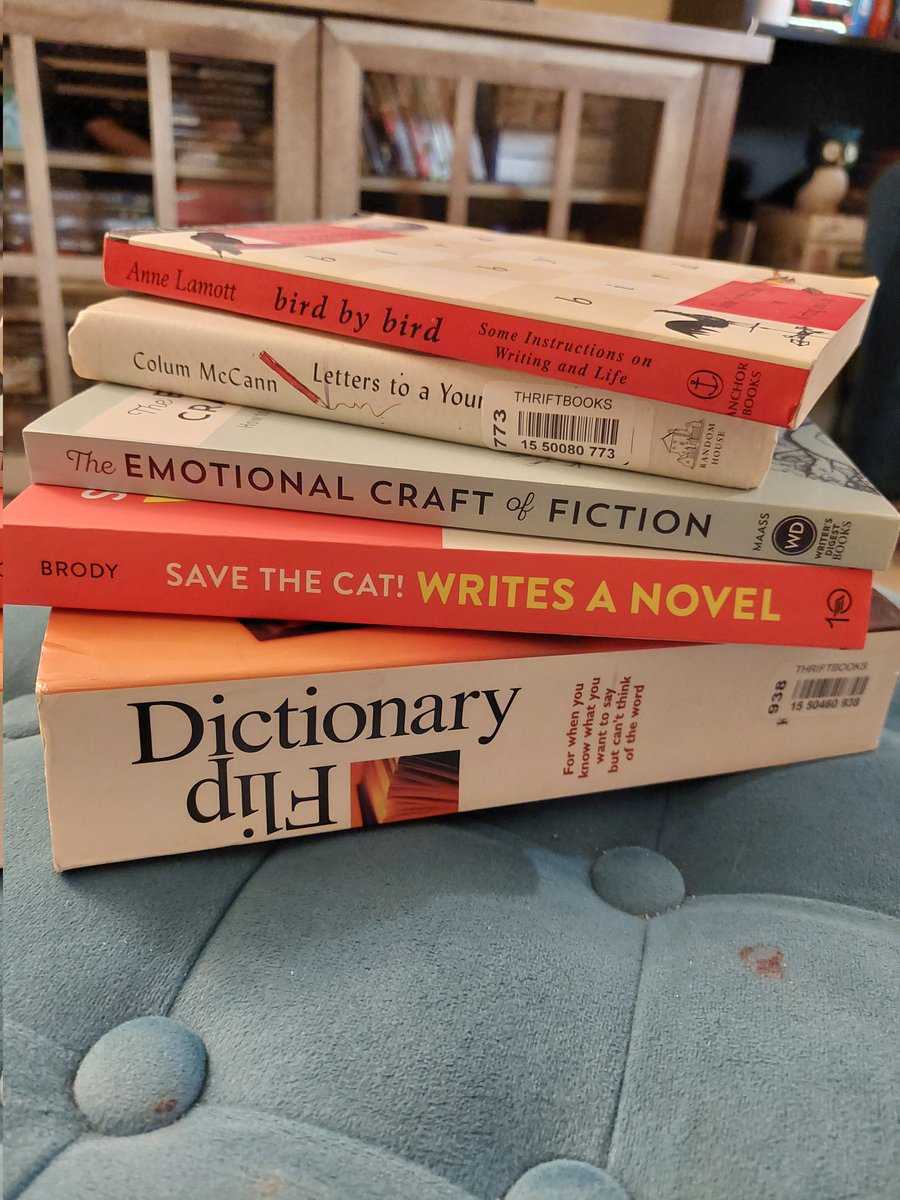 TheWritingAnn's tweet photo. March craft book haul! I think the Flip Dictionary is going to change the game.
#WritingCommunity #amwriting #mfastudent #bookhaul #craftbooks https://t.co/IWpriiWq2F