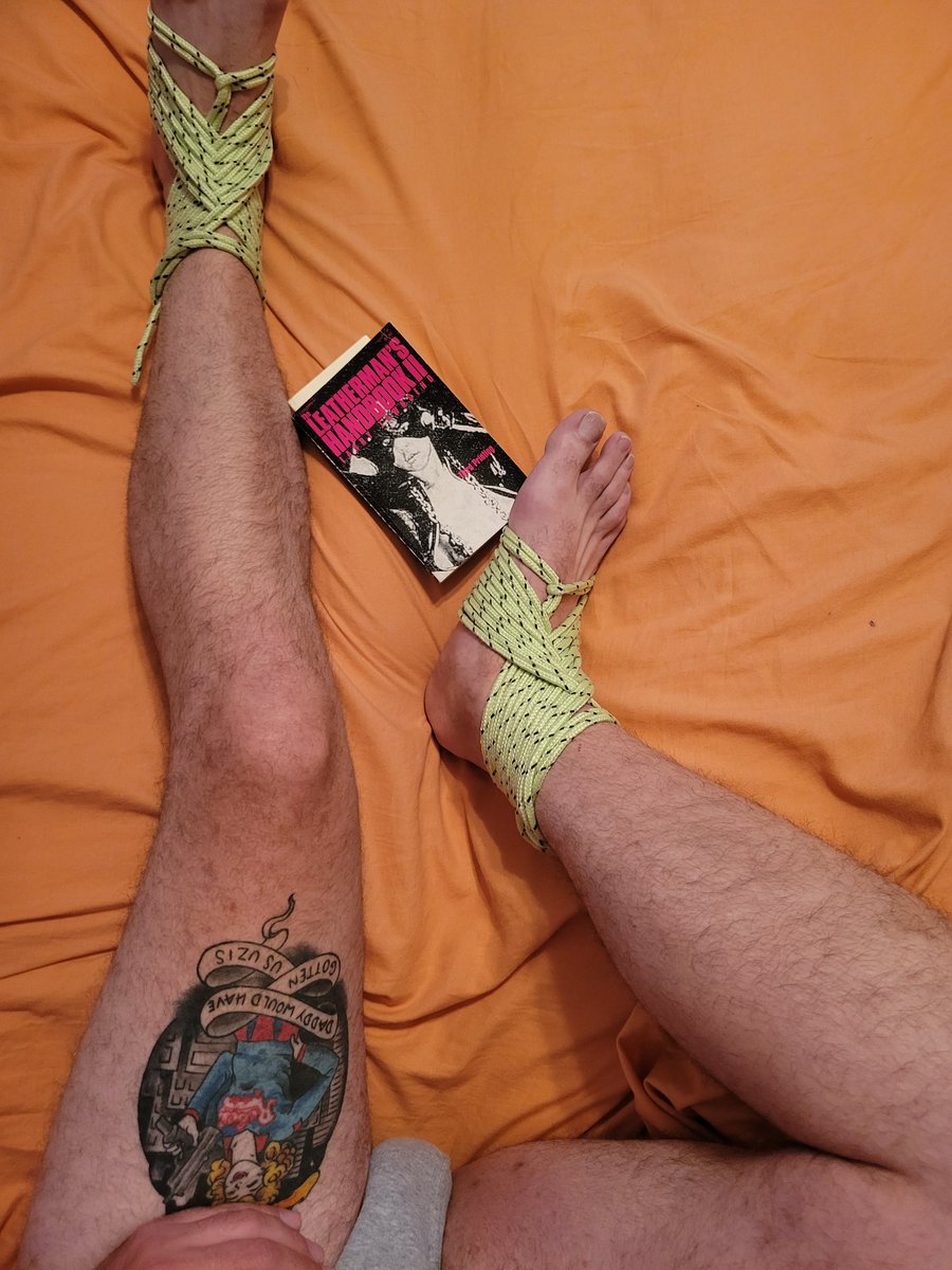 kinkyjorts's tweet photo. I'm a little tied up right now. https://t.co/l0RvuwO3kg