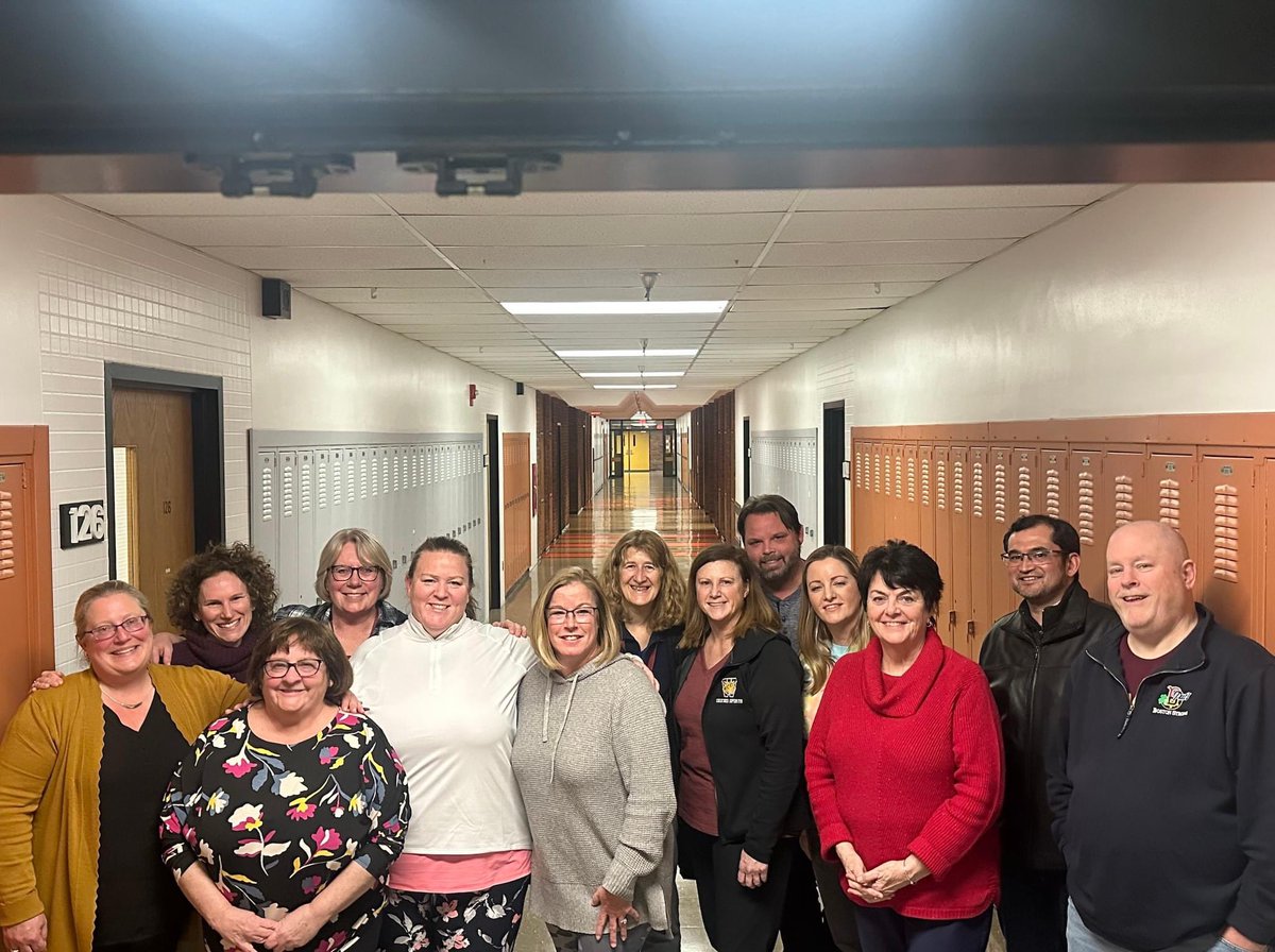 massteacher's tweet photo. 🎉🎉 CONGRATULATIONS to the Weymouth Educators' Association for the tentative agreement that was reached late tonight!!! 🎉🎉

🎯The WEA settled on its Unit A contract tonight, representing an average of 13 percent over four years, retroactive to last year. https://t.co/NXIObMu7oE