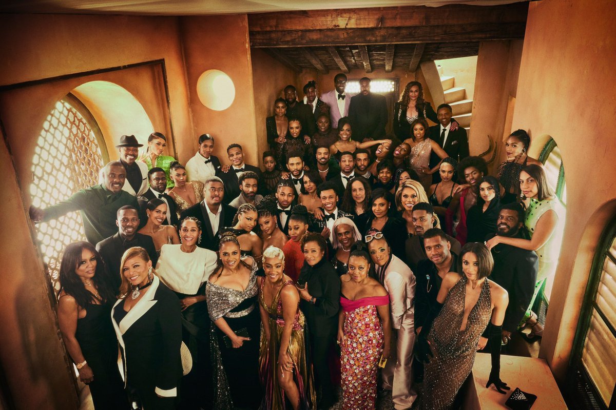 ElLo_dyie's tweet photo. Black excellence 🤎 #VanityFairOscarParty #Oscars https://t.co/oS1zyqWqAR