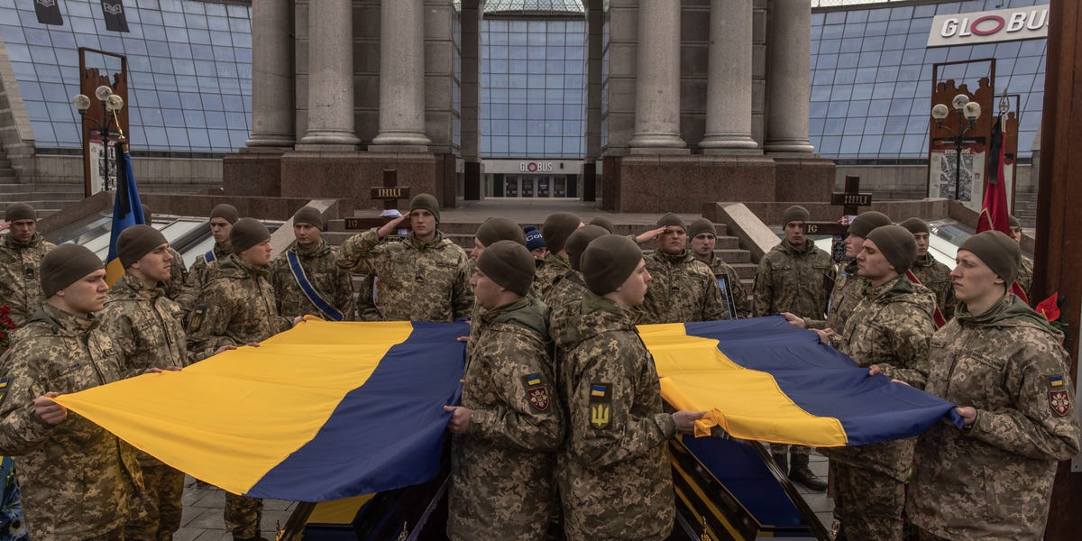CustDriven's tweet photo. All 500 original members of a Ukrainian battalion were killed or wounded in fighting with Russia, commander says https://t.co/7PHdO5Qt54 https://t.co/mBYeWMuJeQ