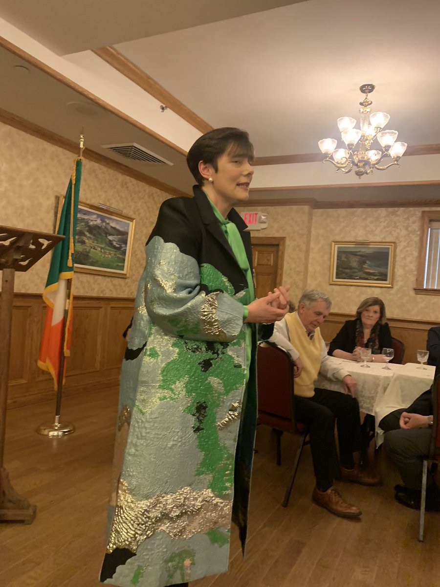 BridgetOBrienPR's tweet photo. @NormaFoleyTD1 it was so lovely to meet you today. Thank you for the kindness you showed my daughter Fallon the Irish danced at the Kerry Association https://t.co/e0rREWdCMB