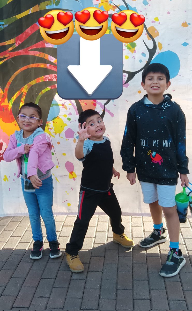 Mirru31123's tweet photo. You know when your little one is having #fun at the @SanAntonioZoo because he pose like 🤔 🤔🤔 #spiderman ? #TheJedi using the #force? The #pokemon trainer pose? #dragonballZ pose? 
For me is I'm having an awesome time pose 🥰🥰🥰🥰 
#SanAntonio #zoo 
@SALiveKSAT 
@KSATKids https://t.co/AHG8IVDgdG