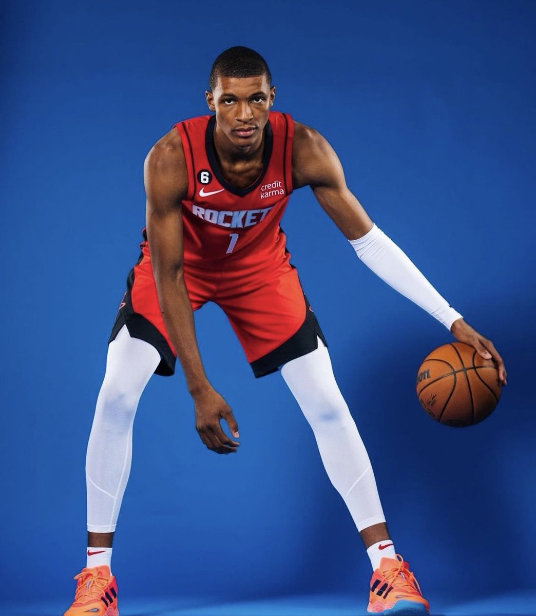 🚨 Jabari Smith Jr. is the first teenager in NBA History to have 3 straight games with 20 Points and 10 Rebounds.