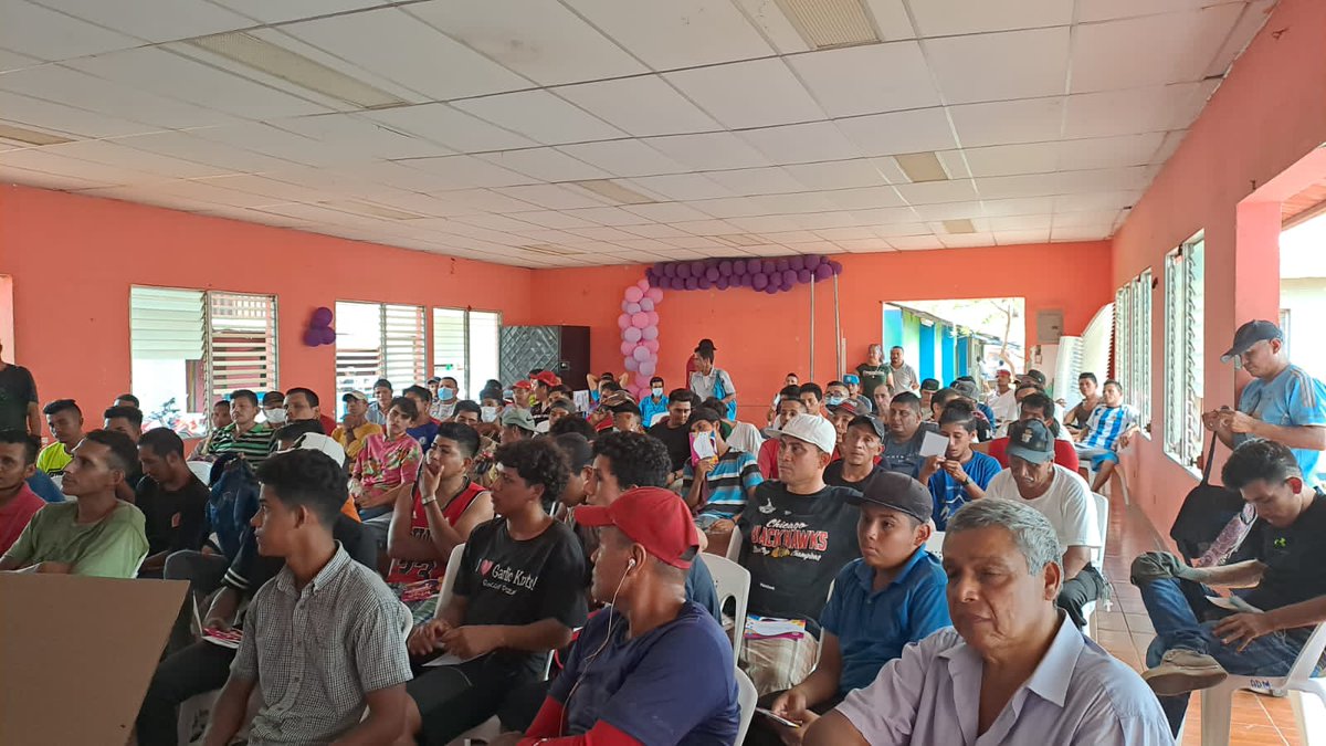 CTipitapa's tweet photo. Seminario sobre la prevención de accidentes impartido a conductores del sector caponeras en el Municipio de Tipitapa, además de mejorar la calidad del servicio a las familias que hacen uso de este transporte. #MasVictoriasPuebloPresidente #Nicaragua #13Marzo https://t.co/L1AIr9hGoX