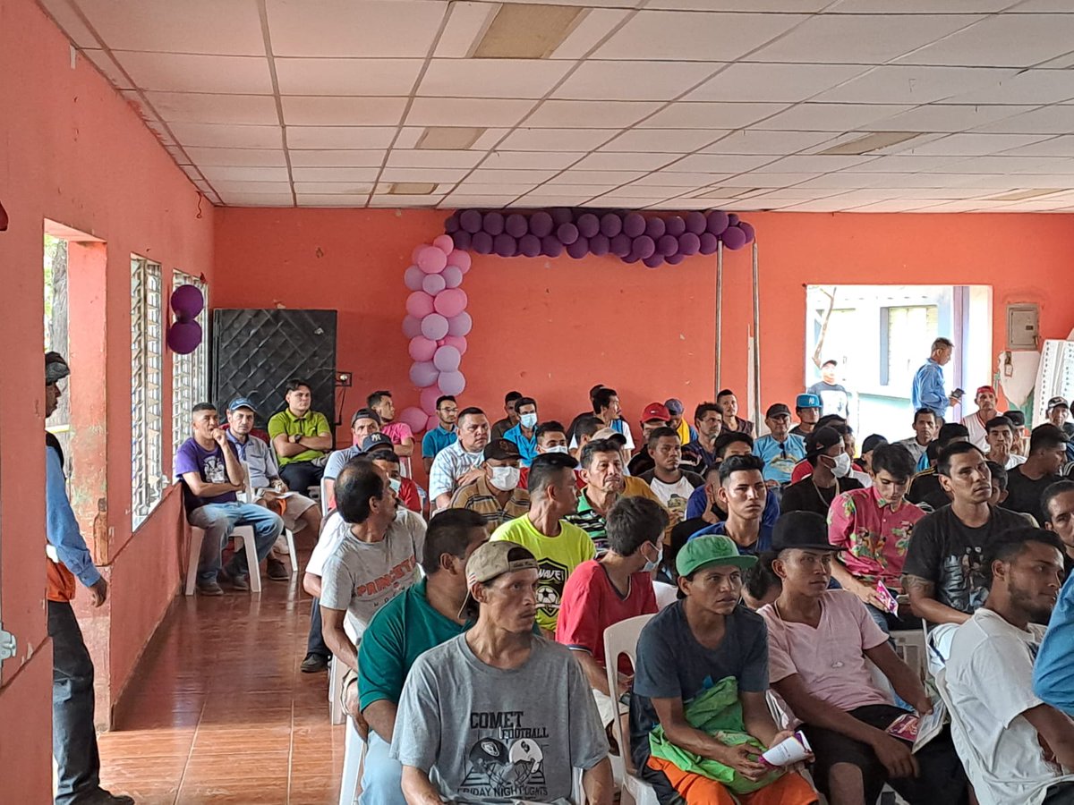 CTipitapa's tweet photo. Seminario sobre la prevención de accidentes impartido a conductores del sector caponeras en el Municipio de Tipitapa, además de mejorar la calidad del servicio a las familias que hacen uso de este transporte. #MasVictoriasPuebloPresidente #Nicaragua #13Marzo https://t.co/L1AIr9hGoX