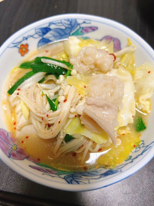 モツ鍋 美味しゅうございました😋
量多いかな〜と思ったけど丸一日で〆までペロリよ😌
〆用のラーメンまでついてきててね…罪の味でしたね…🫠
#バーチャル物産展 #まろやか牛乳 