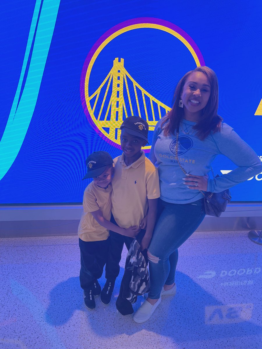 APlusWords's tweet image. Golden State of Mind! #WarriorsGround