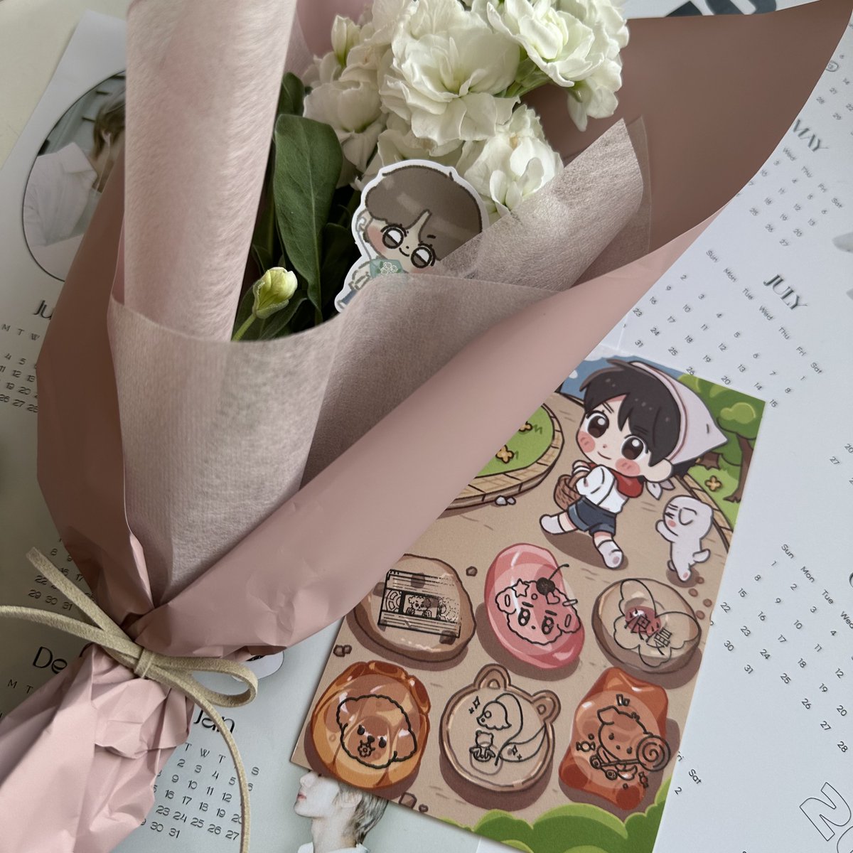 19304s's tweet photo. 규야투어 완료했음...🤍나 3일 동안 진짜 너무 재밌고 행복했엉!!! 🌷 

#밤벅밤벅_범규의_과자집_투어 https://t.co/fzG78jXBse