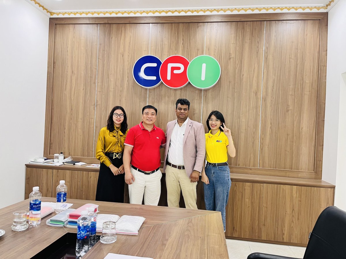 namthaisongroup's tweet photo. 💖A memorable meeting between #CPIVIETNAMPLASTIC and our dear customer
On your next trip to visit Vietnam and us after June, you will see how we operate the new biggest filler masterbatch factory in Vietnam
#fillermasterbatch #colormasterbatch #CPIplastic #caco3fillermasterbatch https://t.co/dPrbCT9X5T