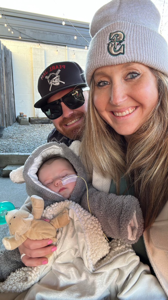 Tessa Miller tweet media