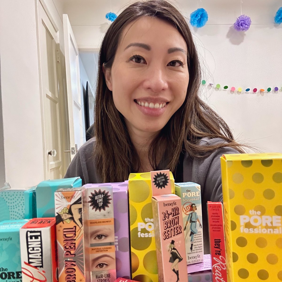 Remember to celebrate yourself this Women’s History Month. You’re resilient, powerful, beautiful &amp; you never give up.

Tomorrow I teach you how to own your career in gaming with <a href="/Enlightgg/">Enlight</a> while putting on my #BenefitGameFace for meetings!

3/14, 10am PT Twitch.tv/benefitcosmeti…