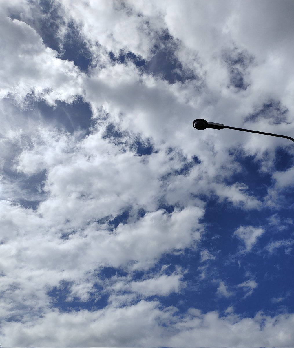 มอนิ่งนะครับ ขอให้วันนี้เป็นวันที่ไม่เหนื่อยมาก อย่าลืมหาอะไรหม่ำๆเเบบเยอะๆ มีวันที่ดีตลอดทั้งวันนะครับ💖🫶🏻🫶🏻🫶🏻