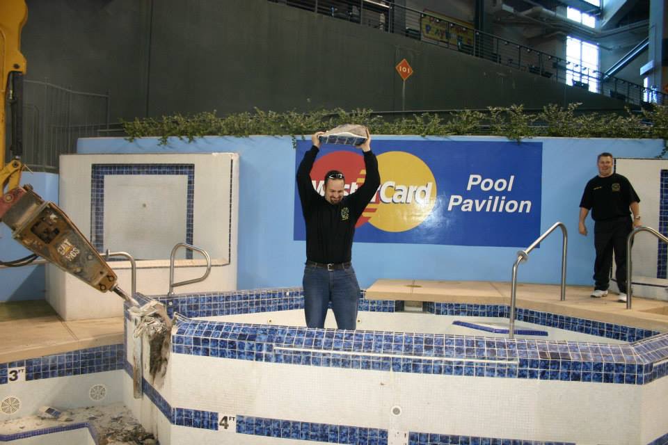 UglyPoolGuy's tweet photo. @MeghanCox I built that pool! Took out the old@in 2005! https://t.co/0keUpXfhqS