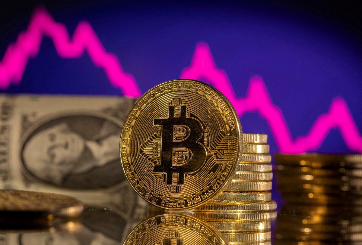 vlssio's tweet photo. Bitcoin is a decentralized digital currency that’s been rapidly gaining popularity for the last few years.

It’s unique features, such as security, versatility and transaction speed make it an exciting innovation in the world of finance.

A thread🧵 https://t.co/Yr9j78l1LV