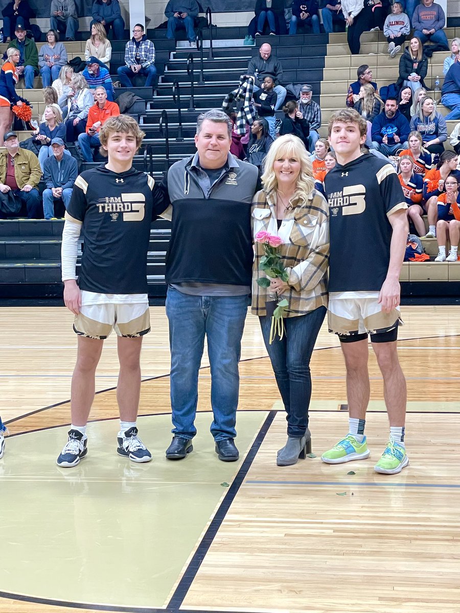 jakehamilton_3's tweet photo. Thanks SHG🖤💛 https://t.co/LACGPTaBPX