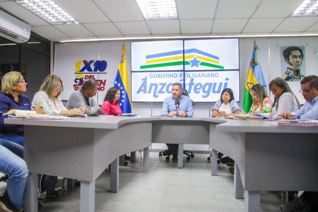 #13MAR | A través de sus redes sociales el gobernador del estado #Anzoátegui <a href="/luismarcanos/">Luis Marcano</a> anunció la agenda de trabajo a partir de este martes #14MAR que contempla una serie de obras y eventos a desarrollarse en la entidad.