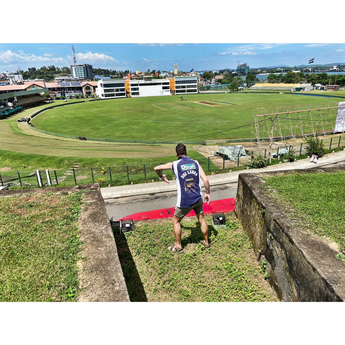 AllSteve1's tweet photo. Having a ball in Galle. #Galle #SriLanka #Travelling https://t.co/klzyfI6NEK