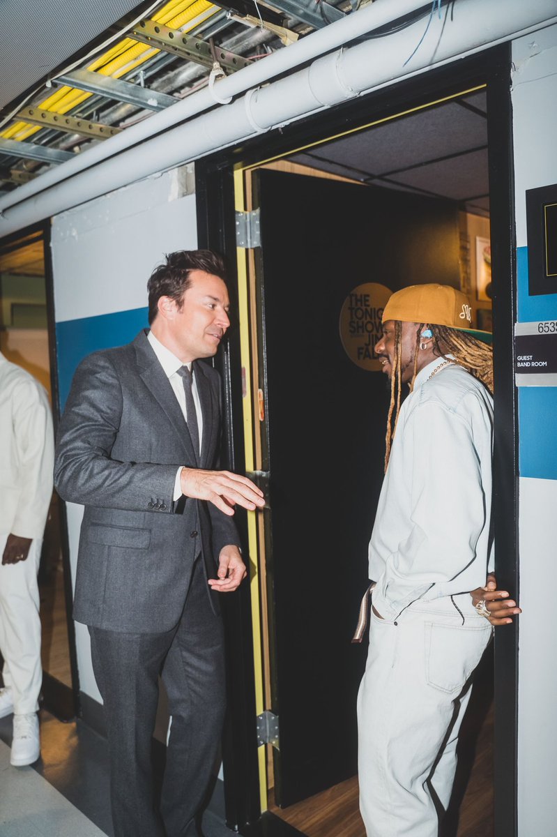 asakemusik's tweet photo. Catch me on the Tonight show with @jimmyfallon 🧘‍♂️ https://t.co/YfiQMReICs