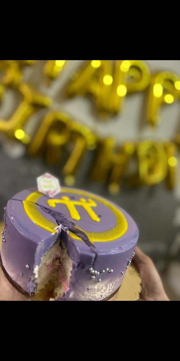 CryptoPi0neers's tweet photo. 🇮🇳 Some pioneers in India have started cutting the cake 🎂🎂 to celebrate Happy #PiDay 🥳🥳

#PiNetwork #P2E #crypto #Airdrop #Pioneers #Picoin #Web3
Like💖 RT♻️ and follow🐦 https://t.co/mlWtEIGMft