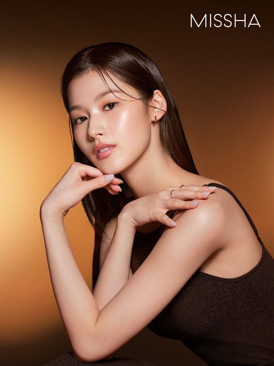 JYPETWICE's tweet photo. SANA &amp; MISSHA

Brand Ambassador

📌Listen "READY TO BE" Here🗝
https://t.co/8sWcmuO1LK

#TWICE #트와이스 #SANA #사나 #MISSHA #광고 https://t.co/KZQXrd4HaZ