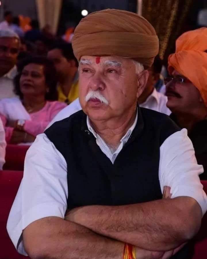 KshatriyaItihas's tweet photo. The passing away of Thakur Lokendra Singh ji Kalvi has been a tremendous loss to the Kshatriya community. A towering figure in the Rajput socio-political movement, his utter commitment and devotion to the Rajput cause was unparalleled. 
ओम शांति 🙏🙏 https://t.co/iz578t1AEX