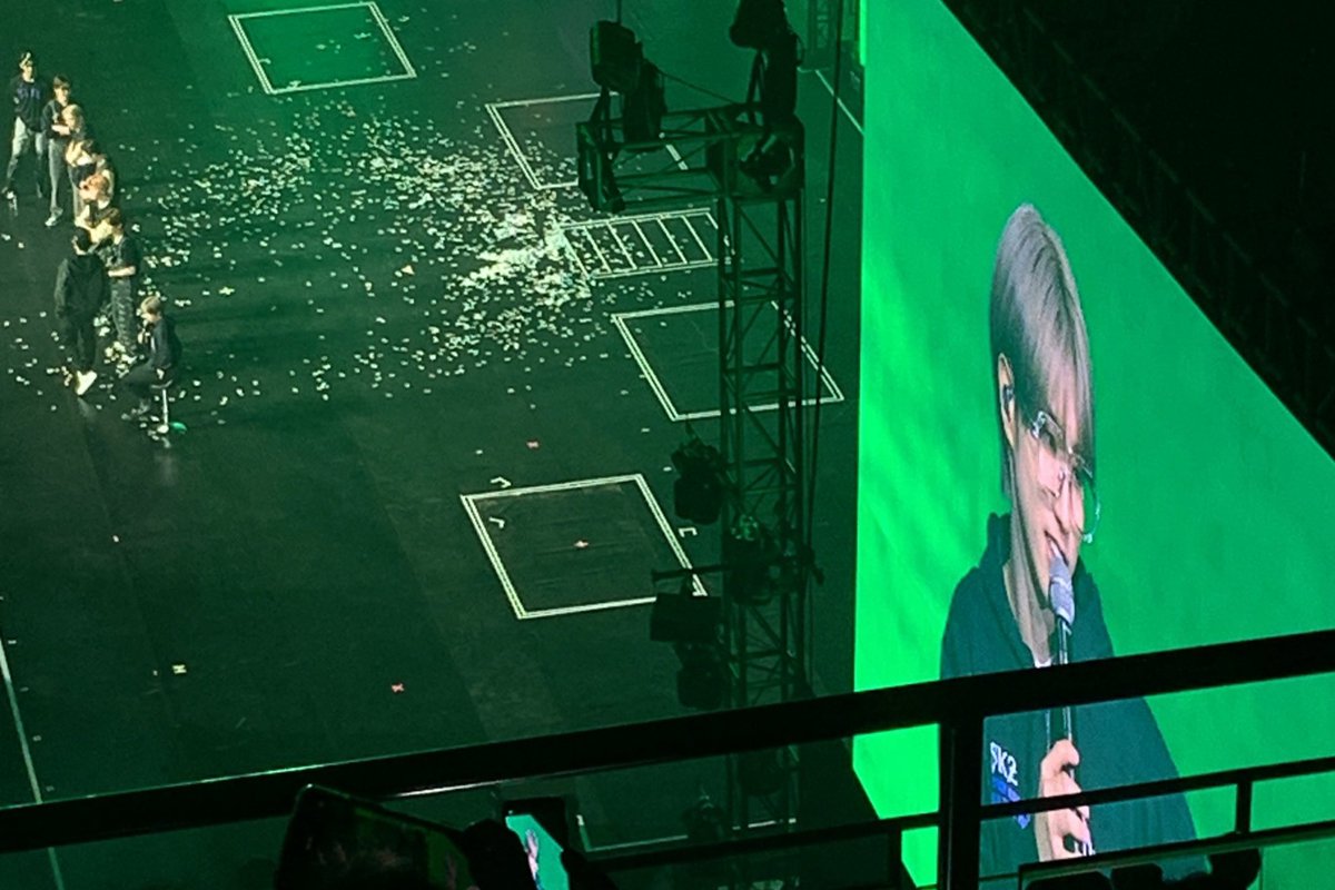 hhynjnloev's tweet photo. the best night that i've ever had in my life. thank you, my neverending 8❣️
#SKZinManila2033 
#YouMakeStrayKidsStay https://t.co/lmevKUByMV
