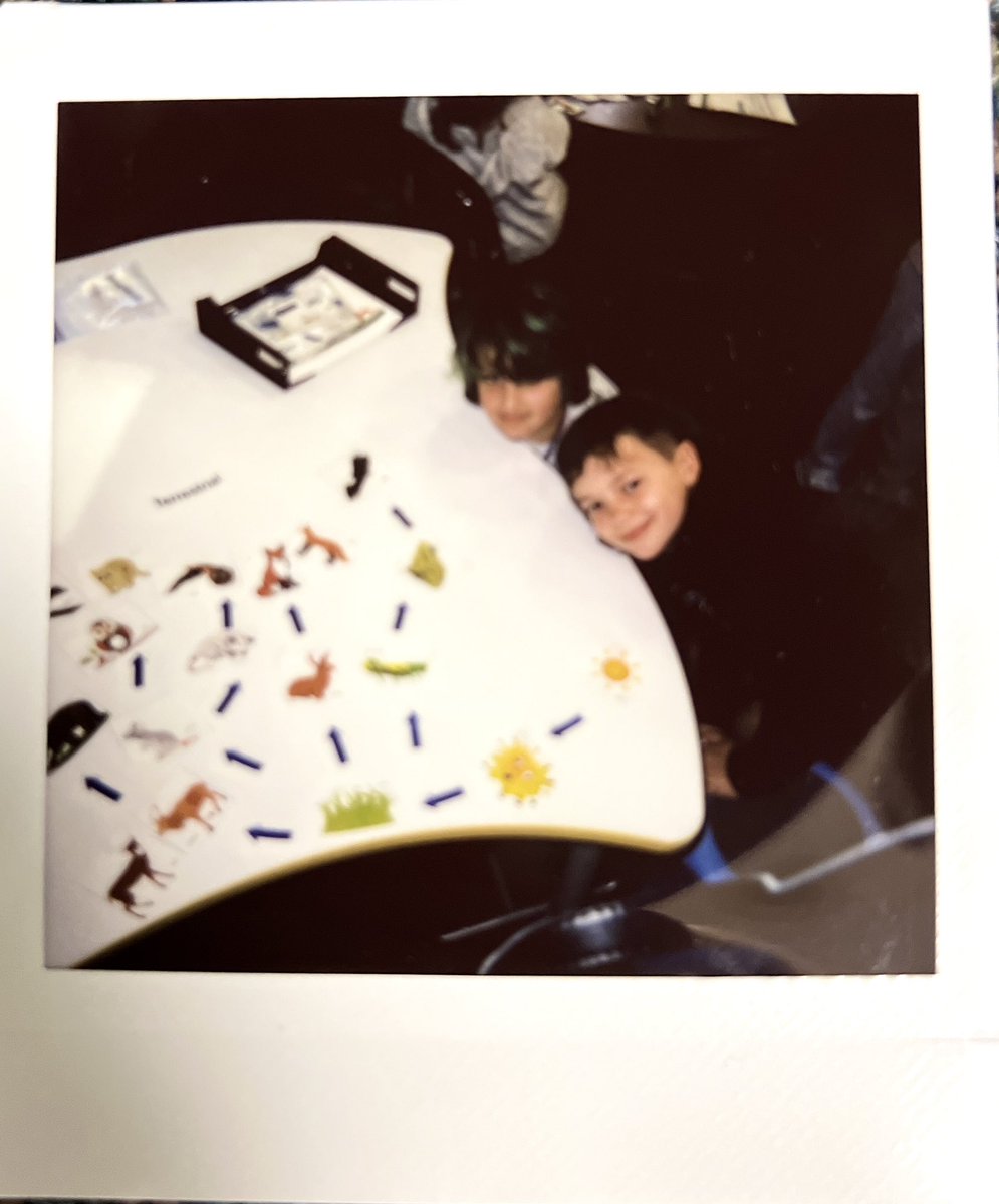 paulamott13's tweet photo. #3rdGrade #SEP of the #foodchain showing the #transferofenergy These boys were so proud of their work, & so was I! #FoodChain to #web & they just kept adding on #handson #vbits #vbett @DrShewbridge @KScarbs #makerspace @BeachSupe @anne_bianchi @Geri_VB @LinkhornParkES @vbschools https://t.co/5wuqZRqRYD
