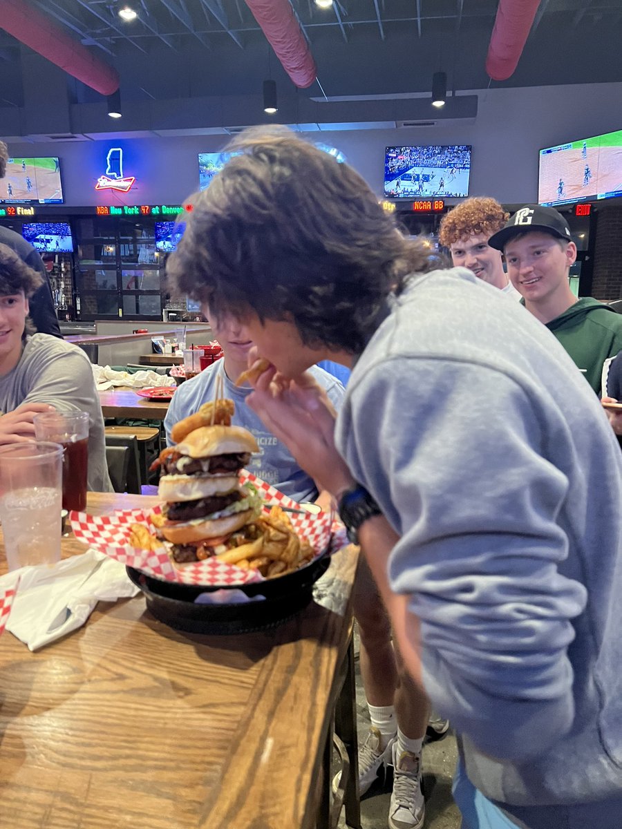 Great day 3. Traveled to the beach,  got a workout in, and team dinner at Mugshots. Thanks to <a href="/StStanBaseball/">Saint Stanislaus Baseball</a> for letting us use their facilities to get some work in.