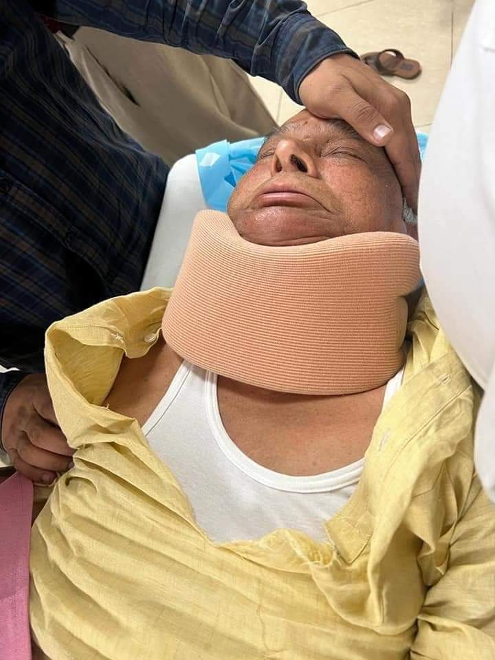 महाभारत में अभिमन्यु चक्रव्यूह में फंसा लिया था

71के किरोड़ी सामोद हनुमान दर्शन करने जा रहे थे,साथ5लोग थे उन्हें500पुलिसवालों ने घेर फंसा लिया 

धन्य हो!युग के अभिमन्यु, ये कौरव सेना बोली इन पाँचों ने मिल आक्रमण किया,जयपुर में बैठ शकुनी षड्यंत्र रच रहा !

श्री कृष्ण सद्बुद्धि दे