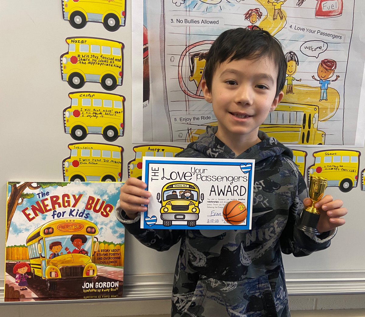 CampiMrsBuckner's tweet image. Evan is an AMAZING classmate!  He works easily with anyone, helps without even being asked, and does it with a smile on his face!  So glad you are on our team, Evan! #teamcampi #energybus