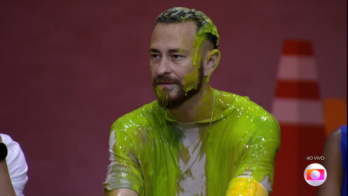 "Só acho engraçado que quando toca o bigfone você se abraça e é o primeiro a correr" (Black) #BBB23