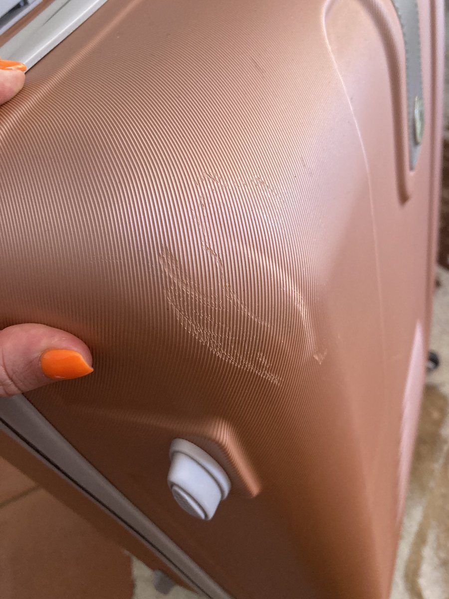 itashja's tweet photo. I purchased from @TAKEALOT for the final time,this is what I received. You should be ashamed of yourselves. Check your DM, it’s a long list of complaints from previous orders. I thought I’d try again &amp; you did this. You just lost a life long customer. Not that you care. Adios🫡 https://t.co/hgqydIyTwC