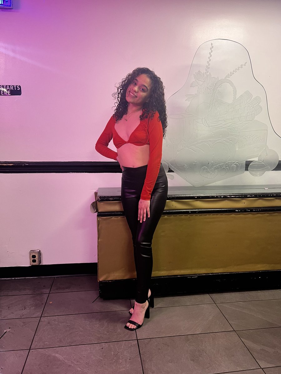 lovethegirll_'s tweet image. how my weekend went 😮‍💨 with a total of 4hrs of sleep, never again #weekenddump