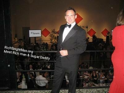 Rich Single Men tweet media
